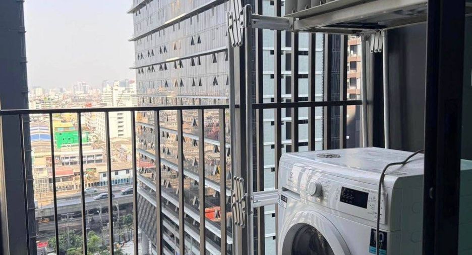 À louer 1 chambre condo à Huai Khwang, Bangkok