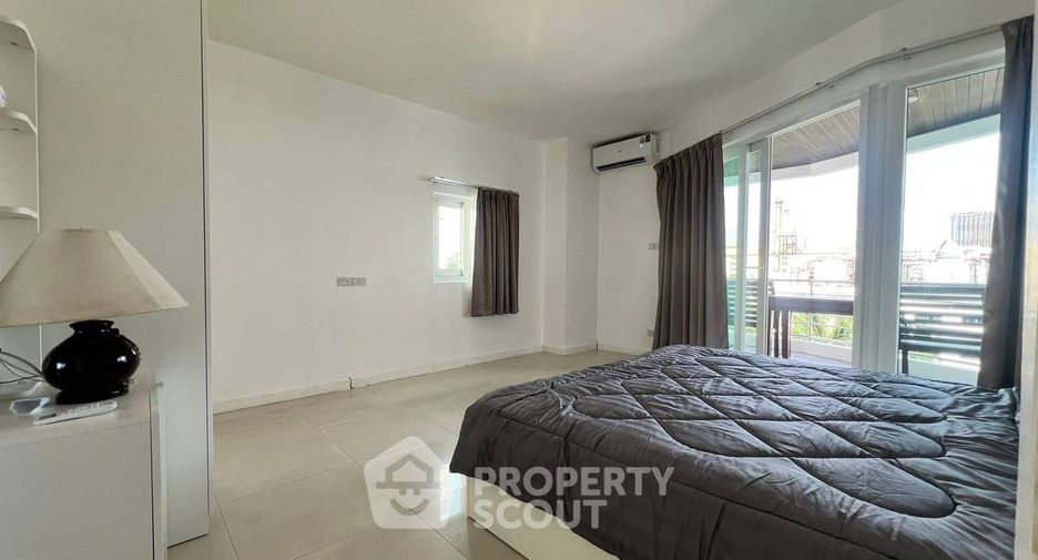 For rent 2 bedrooms condo in Jomtien, Pattaya