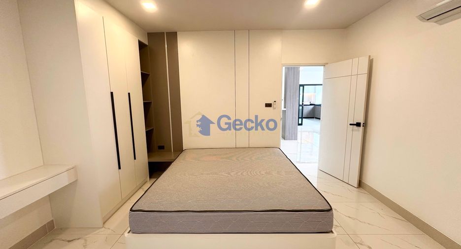 Haus zur Miete mit 5 Zimmer in Bang Lamung, Chonburi