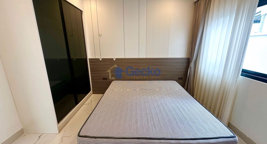 Haus zur Miete mit 5 Zimmer in Bang Lamung, Chonburi