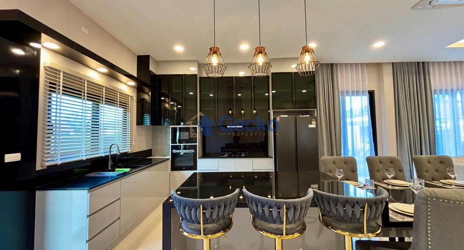For sale 3 bedrooms house in Bang Lamung, Chonburi