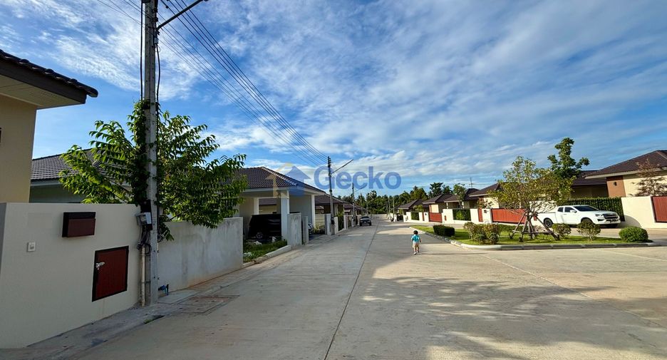For sale 3 bedrooms house in Bang Lamung, Chonburi