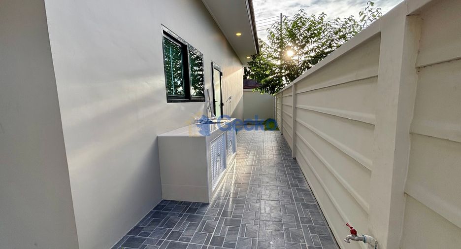 For sale 3 bedrooms house in Bang Lamung, Chonburi
