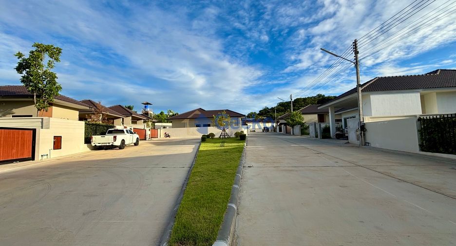 For rent 3 bedrooms house in Bang Lamung, Chonburi