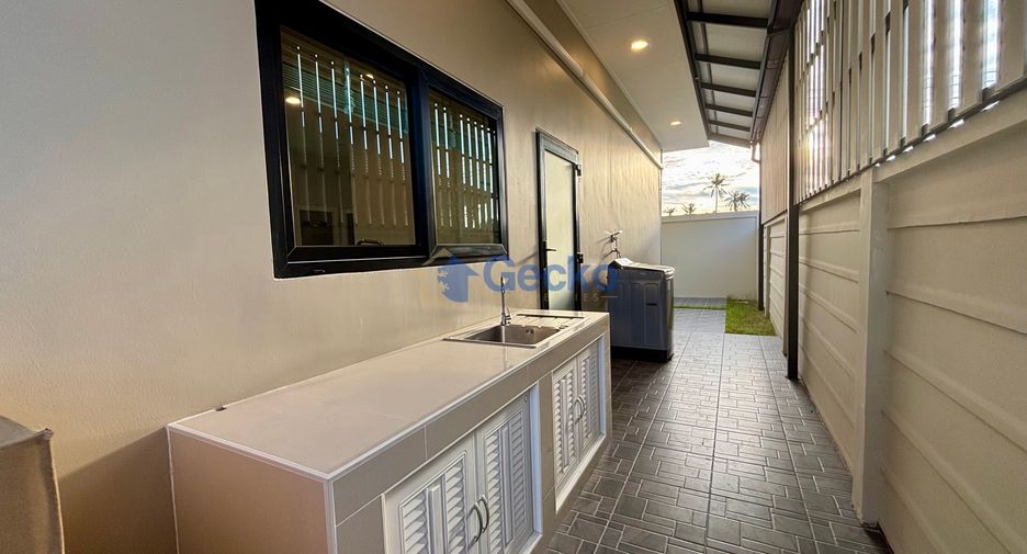 For rent 3 bedrooms house in Bang Lamung, Chonburi