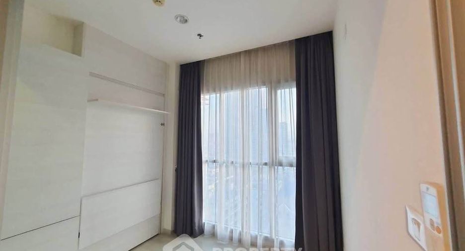 For rent 2 bedrooms condo in Huai Khwang, Bangkok