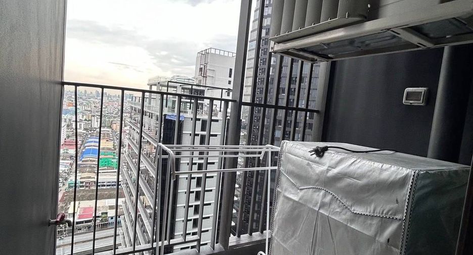 À louer 1 chambre condo à Huai Khwang, Bangkok