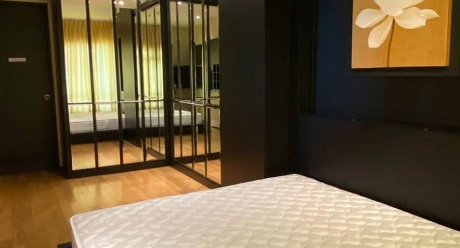 Wohnung zur Miete mit 3 Zimmer in Khlong Toei, Bangkok
