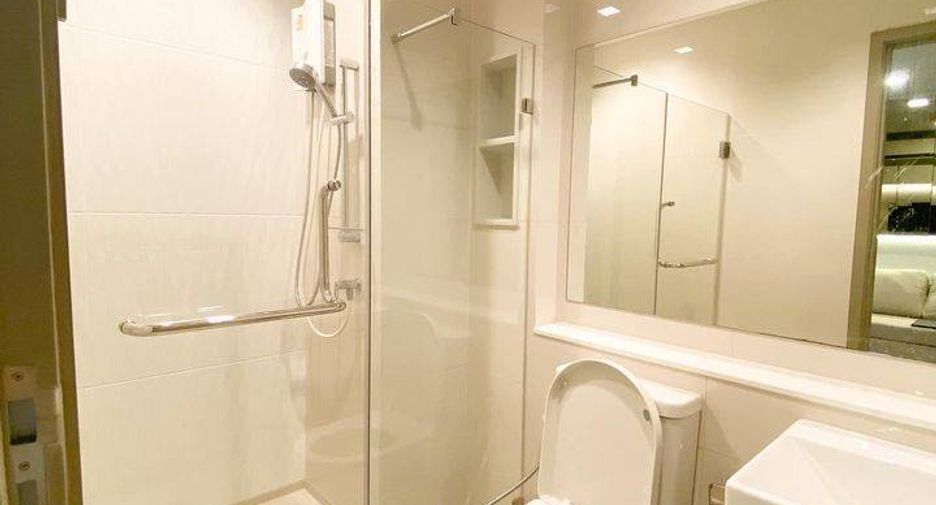 Wohnung zur Miete mit 1 Zimmer in Huai Khwang, Bangkok