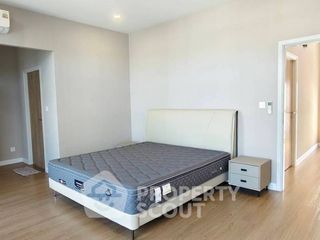 For rent 4 bedrooms house in Lat Krabang, Bangkok
