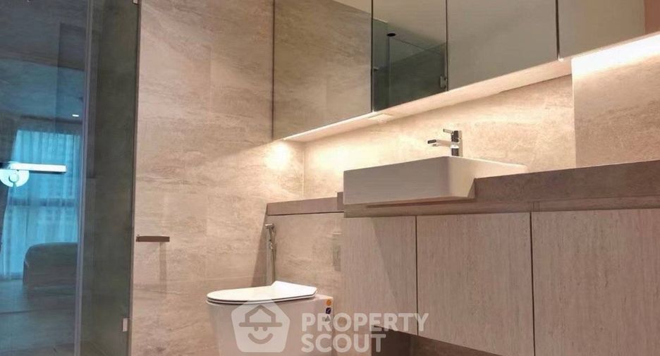 Condo en alquiler de 2 habitaciones en Sathon, Bangkok