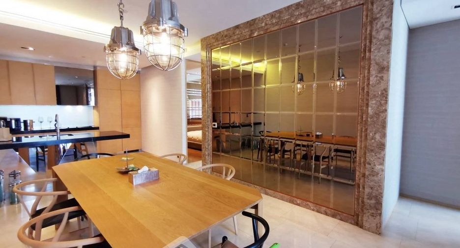 For rent 2 bedrooms condo in Sathon, Bangkok