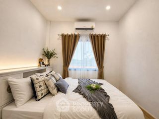 Casa adosada en alquiler de 4 habitaciones en Bang Lamung, Chonburi