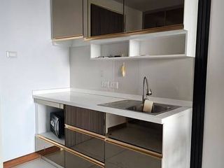 For rent 1 bed condo in Khlong San, Bangkok