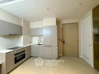 For rent 2 bedrooms condo in Khlong San, Bangkok
