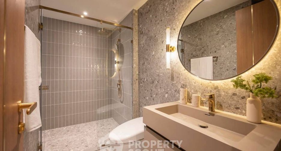 For rent 2 bedrooms condo in Khlong Toei, Bangkok