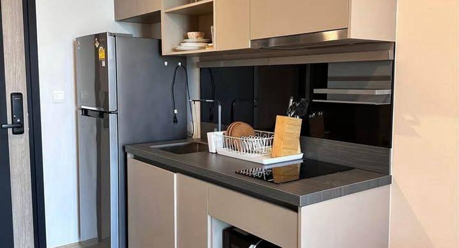 For rent 1 bed condo in Khlong Toei, Bangkok