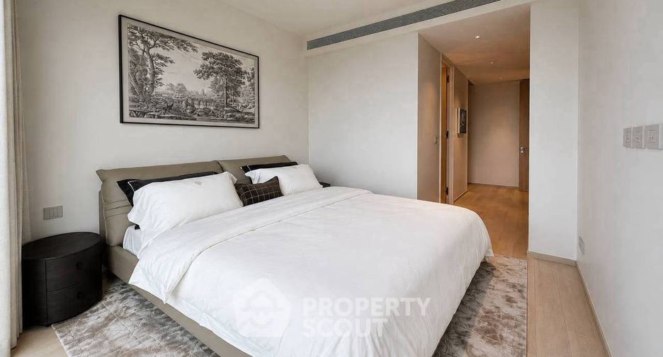 For rent 3 bedrooms condo in Sathon, Bangkok