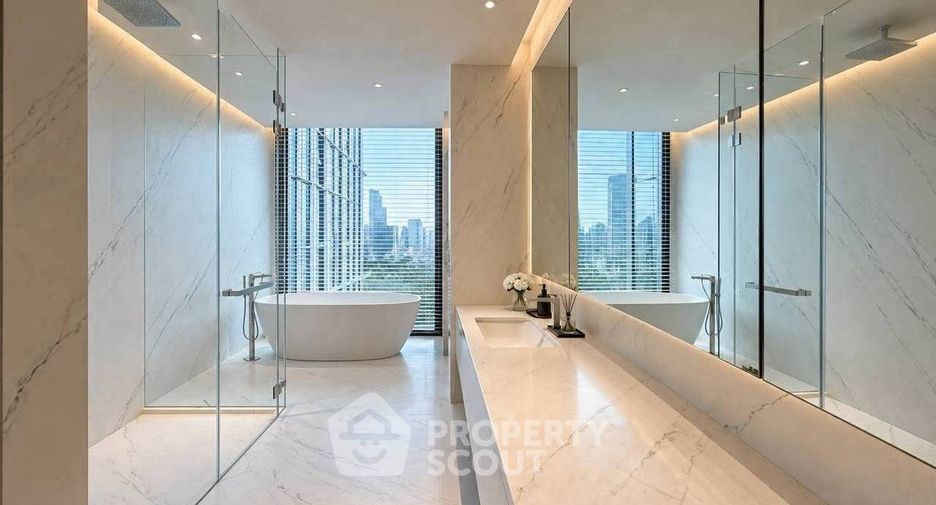 For rent 3 bedrooms condo in Sathon, Bangkok