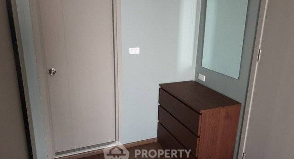 For rent 2 bedrooms condo in Phra Khanong, Bangkok
