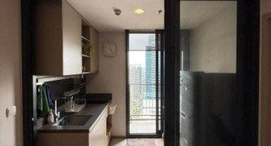 For rent 1 bed condo in Khlong Toei, Bangkok
