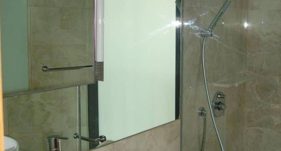 For rent 2 bedrooms condo in Sathon, Bangkok