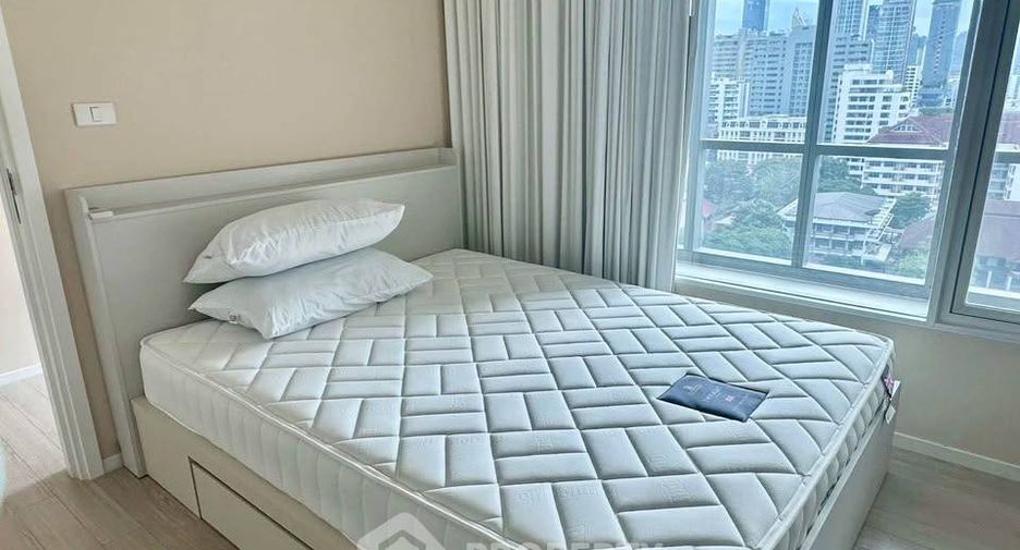 For rent 2 bedrooms condo in Watthana, Bangkok