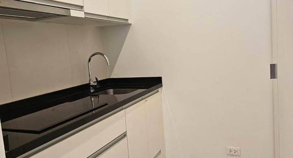 For rent 2 ベッドルーム condo in Sathon, Bangkok