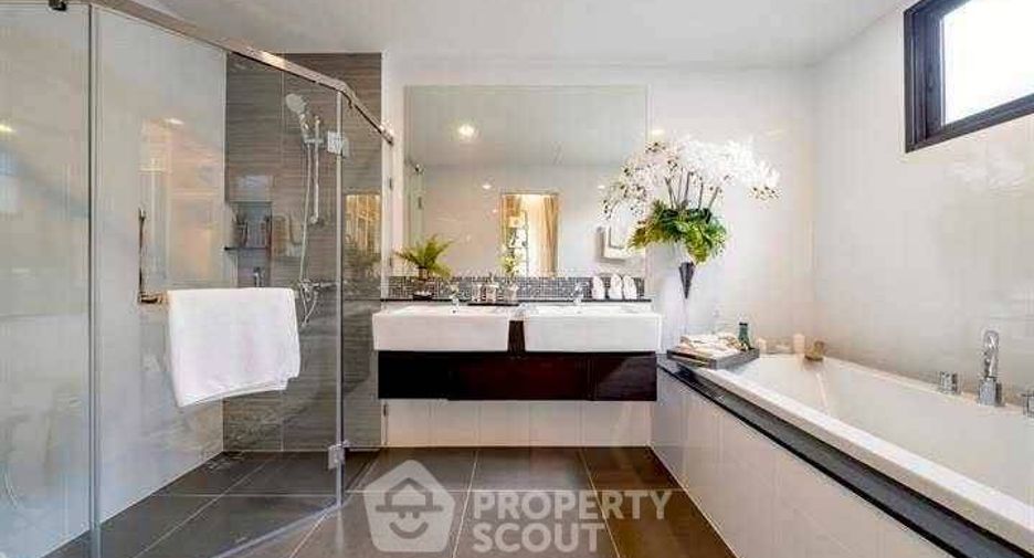 For rent 4 ベッドルーム house in Wang Thonglang, Bangkok