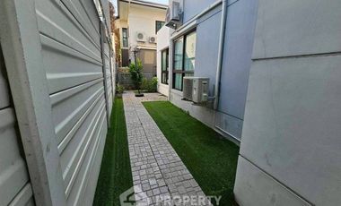 For rent 4 ベッドルーム house in Wang Thonglang, Bangkok