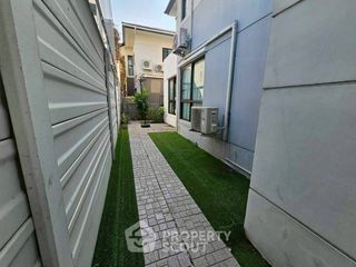 For rent 4 ベッドルーム house in Wang Thonglang, Bangkok