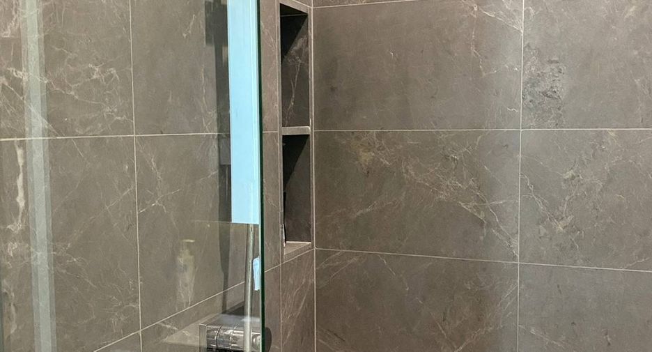 Wohnung zur Miete mit 2 Zimmer in Pathum Wan, Bangkok