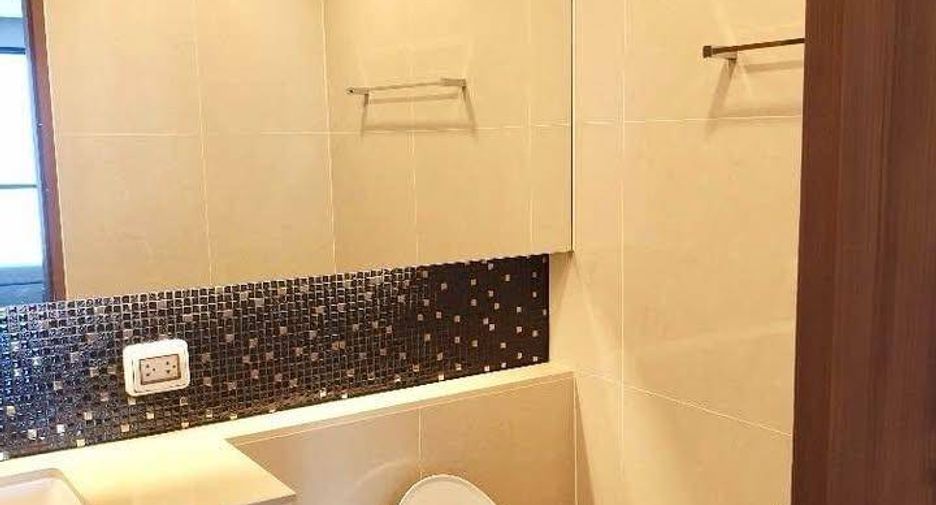 For rent 2 ベッドルーム condo in Sathon, Bangkok