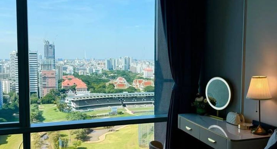 For rent 2 bedrooms condo in Pathum Wan, Bangkok