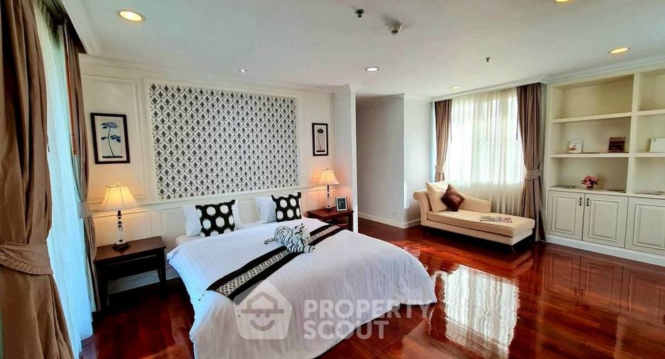 For rent 4 bedrooms apartment in Watthana, Bangkok