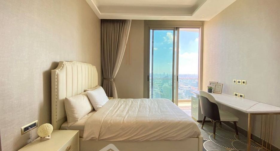 For rent 2 bedrooms condo in Khlong San, Bangkok