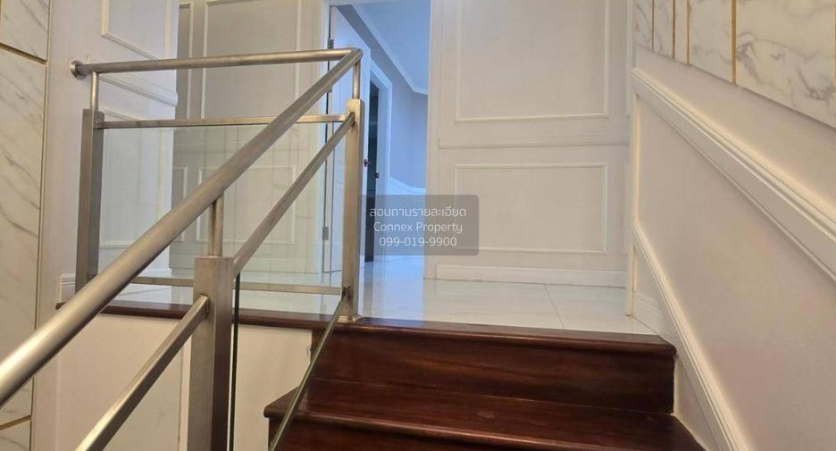 For rent 4 bedrooms condo in Huai Khwang, Bangkok