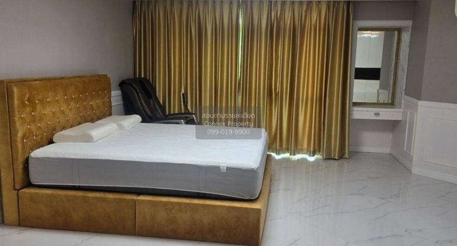 For rent 4 bedrooms condo in Huai Khwang, Bangkok