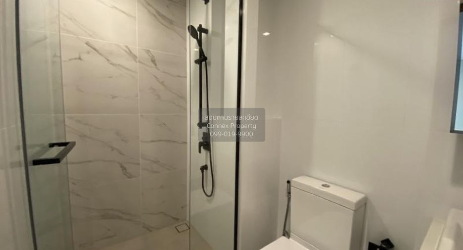 For rent 2 bedrooms condo in Phra Khanong, Bangkok