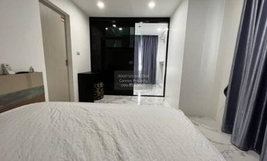 For rent 2 bedrooms condo in Huai Khwang, Bangkok
