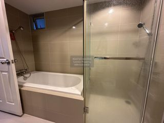 For rent 3 bedrooms condo in Huai Khwang, Bangkok