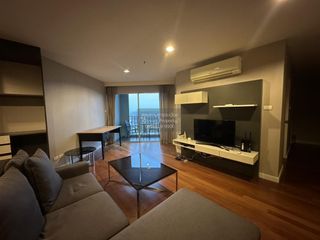 For rent 3 bedrooms condo in Huai Khwang, Bangkok