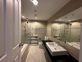 For rent 3 bedrooms condo in Huai Khwang, Bangkok