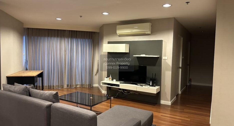 For rent 3 bedrooms condo in Huai Khwang, Bangkok