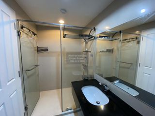 For rent 5 bedrooms condo in Huai Khwang, Bangkok