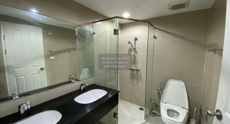 For rent 5 bedrooms condo in Huai Khwang, Bangkok