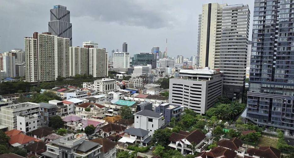 For rent 1 bed condo in Huai Khwang, Bangkok