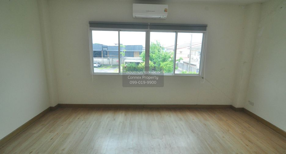 Reihenhaus zur Miete mit 4 Zimmer in Bang Kapi, Bangkok