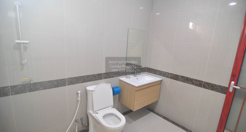 Reihenhaus zur Miete mit 4 Zimmer in Bang Kapi, Bangkok
