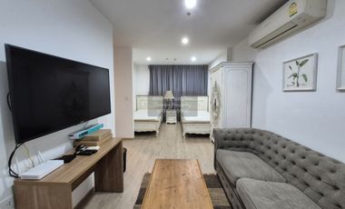 Wohnung zur Miete mit 1 Zimmer in Bang Rak, Bangkok